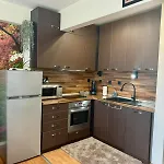 Cozy Seaside Getaway One Bedroom Moni In Apartment *