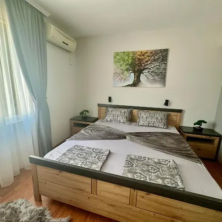 Cozy Seaside Getaway One Bedroom Moni In